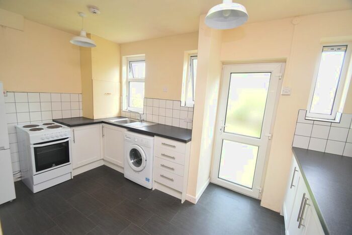 3 Bedroom Terraced House To Rent In Glen View, Penryn TR10