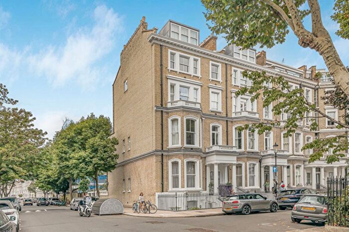 1 Bedroom Flat To Rent In Lexham Gardens, W8