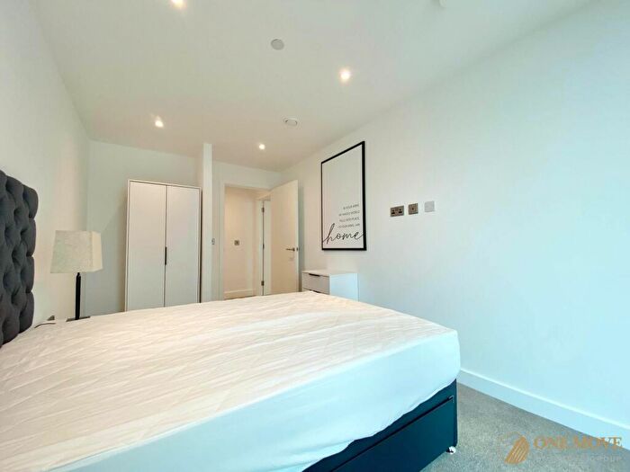 2 Bedroom Flat To Rent In Manchester, M15