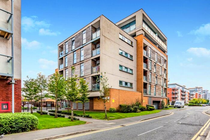 1 Bedroom Apartment To Rent In Pioneer House, Elmira Way, Salford, M5