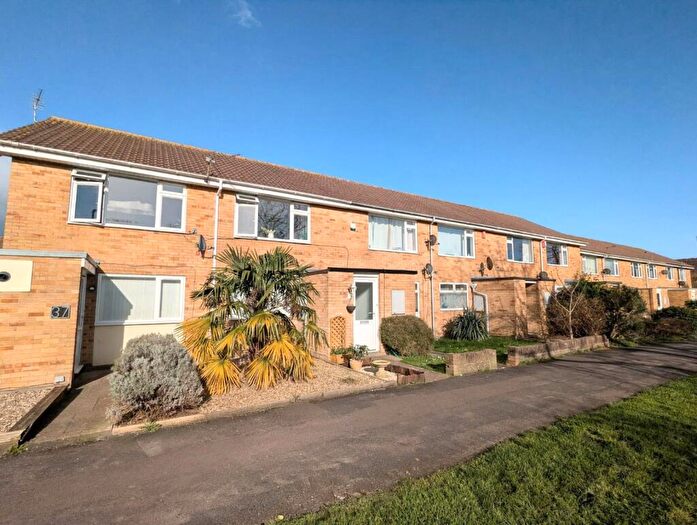 2 Bedroom Apartment To Rent In Oak Close, Little Stoke, Bristol, BS34