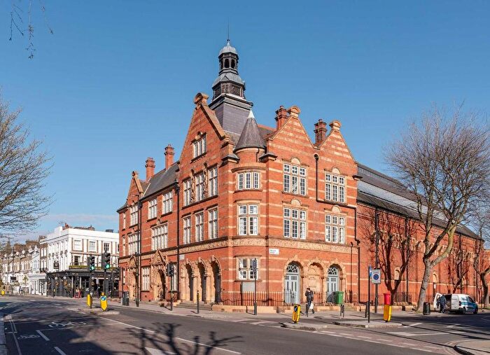 2 Bedroom Flat To Rent In Prince Of Wales Road, London, NW5