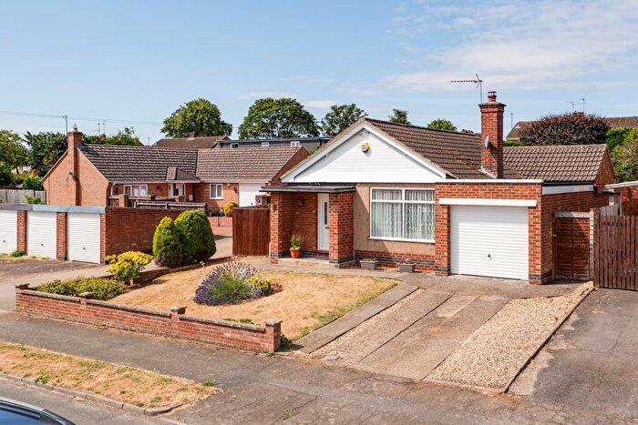2 Bedroom Detached Bungalow For Sale In Rydalside, Kettering, NN15