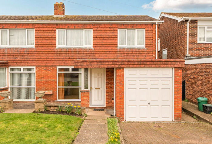 3 Bedroom Semi Detached House For Sale In Mungo Park Way, Orpington, BR5