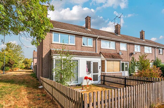 3 Bedroom End Of Terrace House For Sale In Hamble Close, Thornbury, BS35