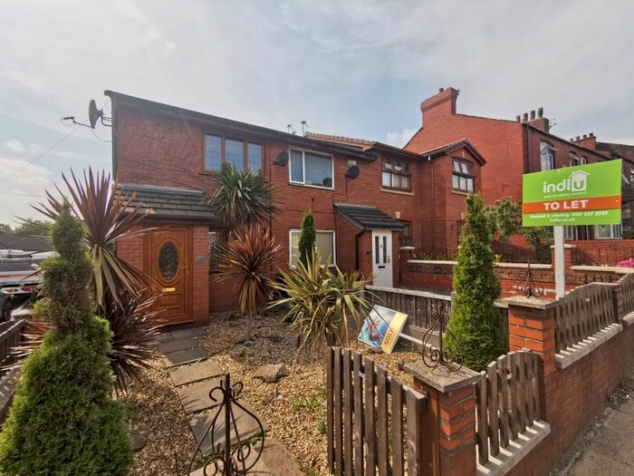 2 Bedroom End Of Terrace House To Rent In Ainsworth Road, Radcliffe, M26