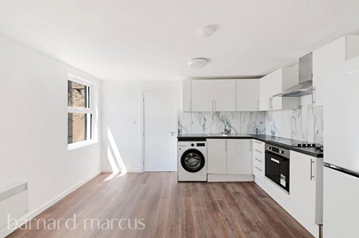 2 Bedroom Flat To Rent In London Road, Thornton Heath, CR7