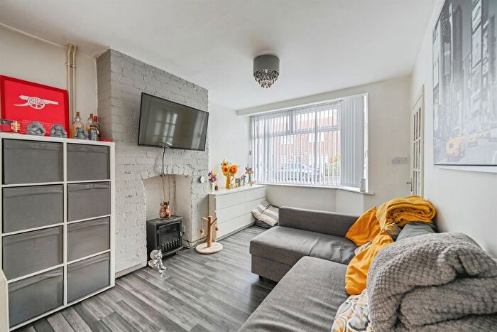 2 Bedroom Semi-Detached House For Sale In Suffolk Avenue, Derby, DE21