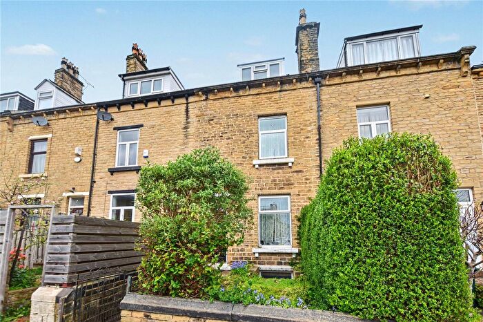 5 Bedroom Terraced House For Sale In Alexandra Road, Shipley, West Yorkshire, BD18