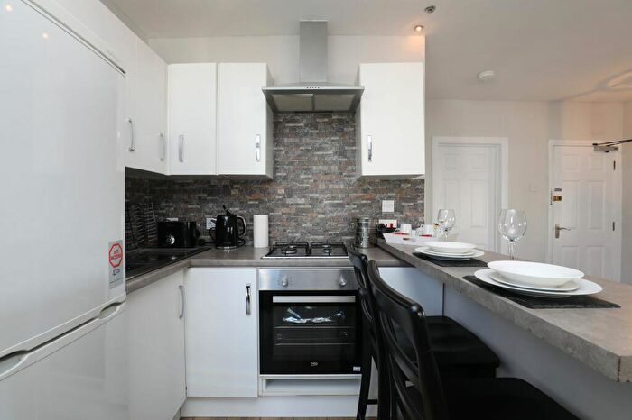 1 Bedroom End Of Terrace House For Sale In Esplanade Avenue, Porthcawl, CF36