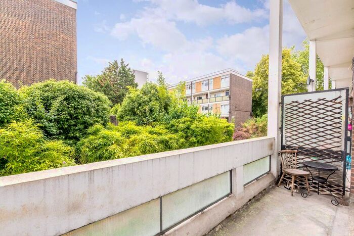 2 Bedroom Flat For Sale In Loughborough, Brixton, London, SW9