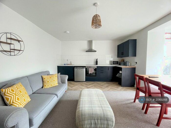 2 Bedroom Flat To Rent In Ash Street, Buxton, SK17