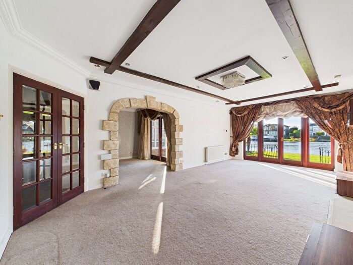 4 Bedroom Detached House To Rent In Hythe End Road, Wraysbury, Staines-Upon-Thames, Berkshire, TW19