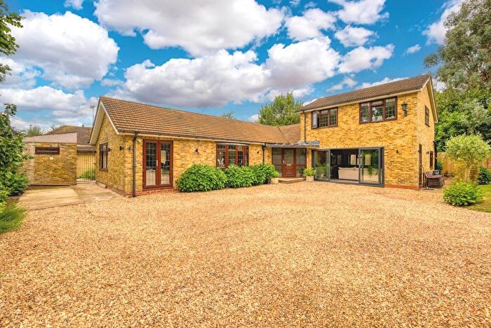 5 Bedroom Detached House For Sale In The Hamlet, Gallowstree Common, South Oxfordshire, RG4