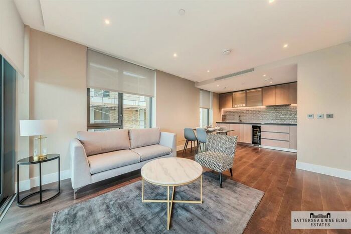 2 Bedroom Apartment For Sale In Huntington House, Prince Of Wales Drive, SW11