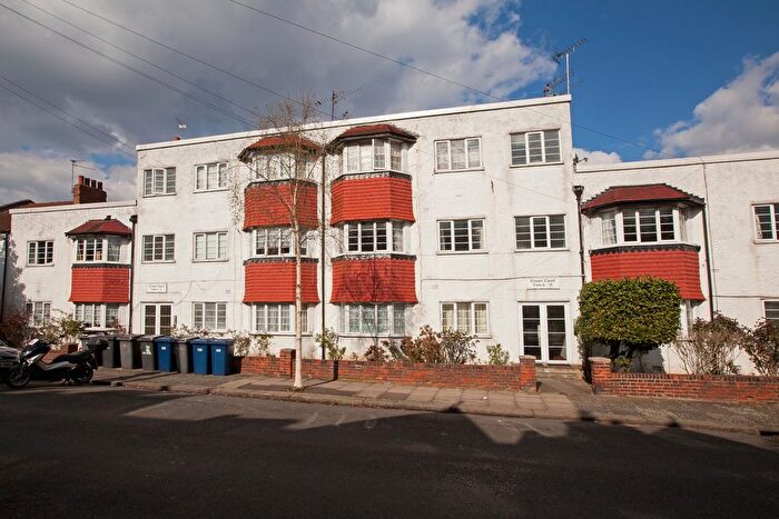 2 Bedroom Flat To Rent In Crown Court, Muswell Hill, N10