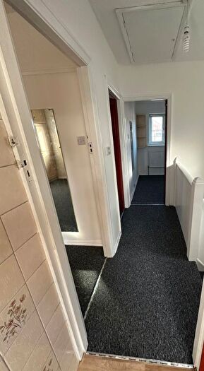 3 Bedroom Link Detached House To Rent In Ashford Avenue, Hayes, UB4