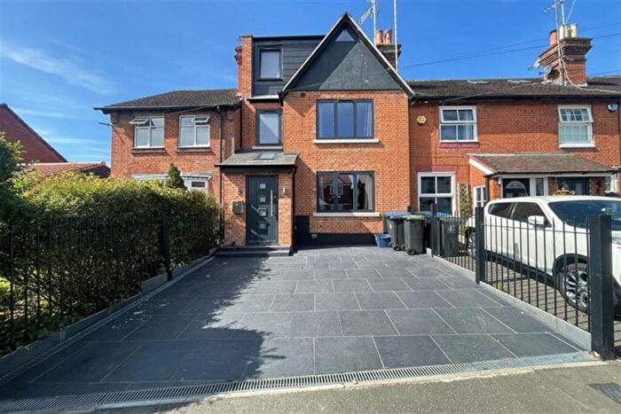 4 Bedroom Terraced House To Rent In Smarts Lane, Loughton, IG10