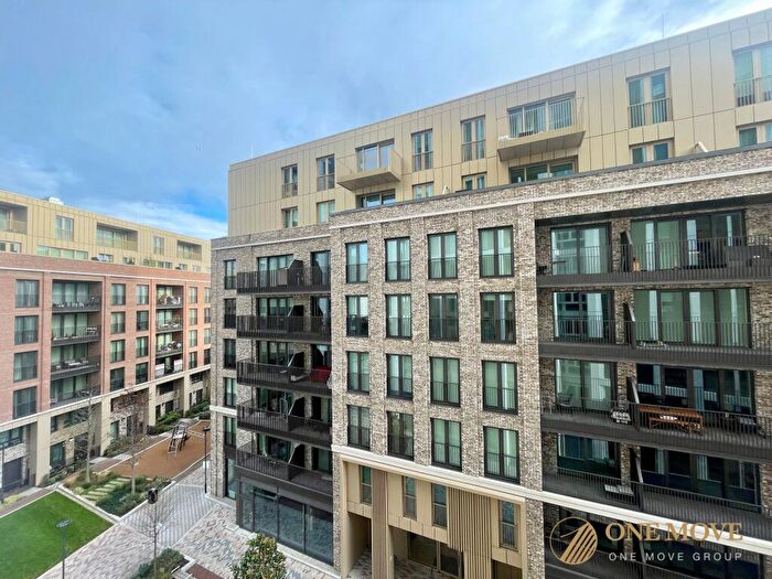 2 Bedroom Flat For Sale In Silk District, Bouchon Point, E1