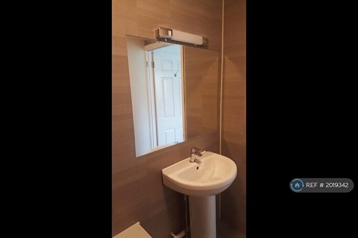 1 Bedroom Flat To Rent In Cardiff Mews, Reading, RG1