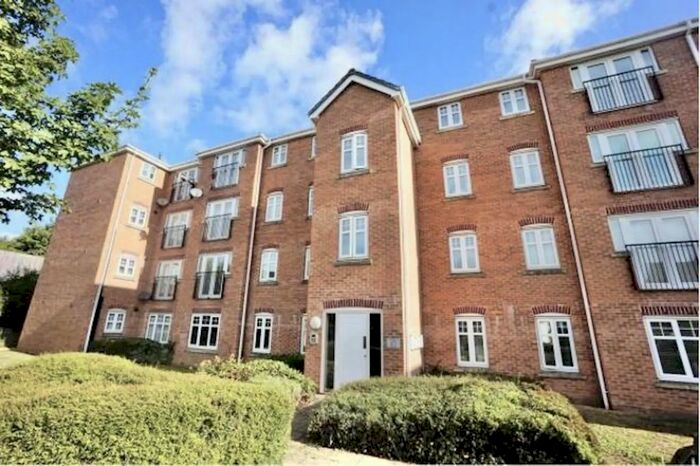 2 Bedroom Flat To Rent In Thunderbolt Way, Tipton, DY4