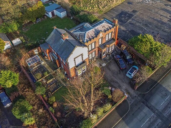 4 Bedroom Detached House For Sale In Dunriding Lane, Eccleston, WA10