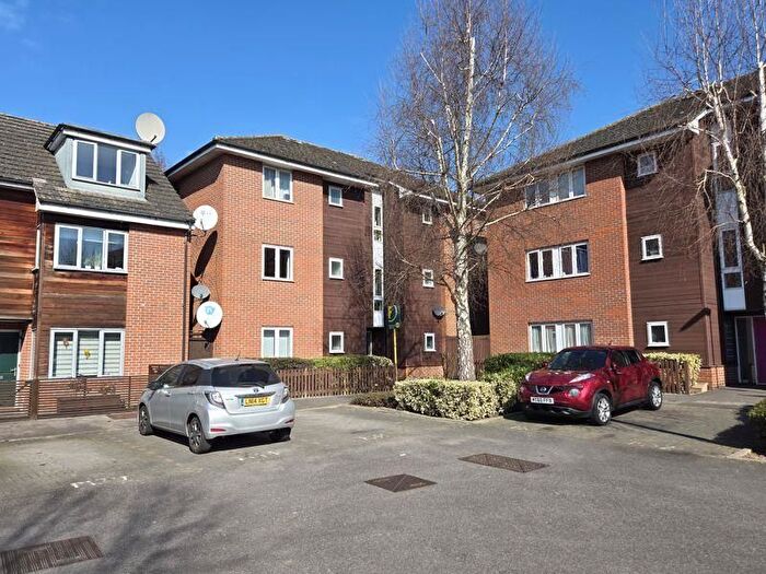 1 Bedroom Flat To Rent In Owen Close, Northolt, UB5