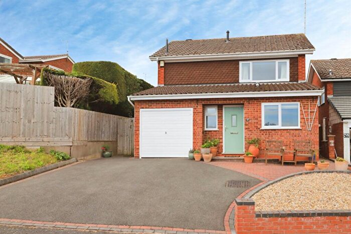 3 Bedroom Detached House For Sale In Sheraton Drive, Kidderminster, DY10