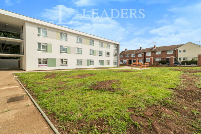 2 Bedroom Flat To Rent In The Hides, CM20