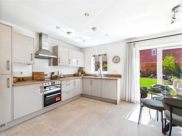 3 Bedroom End Of Terrace House For Sale In Thomas Avenue, Pine Grove, Trimley St. Mary, Felixstowe, Suffolk, IP11