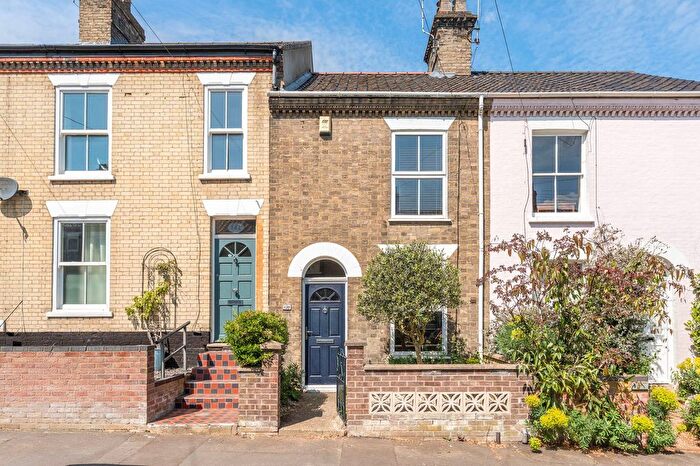 2 Bedroom Terraced House For Sale In Newmarket Street, Norwich, NR2