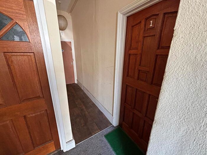 1 Bedroom Flat For Sale In Flat, York Road, Southend-On-Sea, Essex, SS1