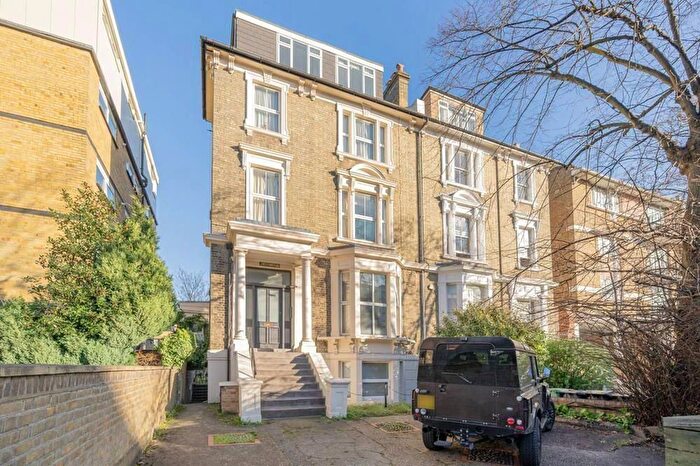 2 Bedroom Flat To Rent In Haverstock Hill, Belsize Park, London, NW3