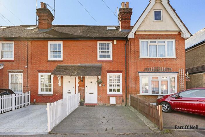 3 Bedroom Terraced House For Sale In Smarts Lane, Loughton, IG10