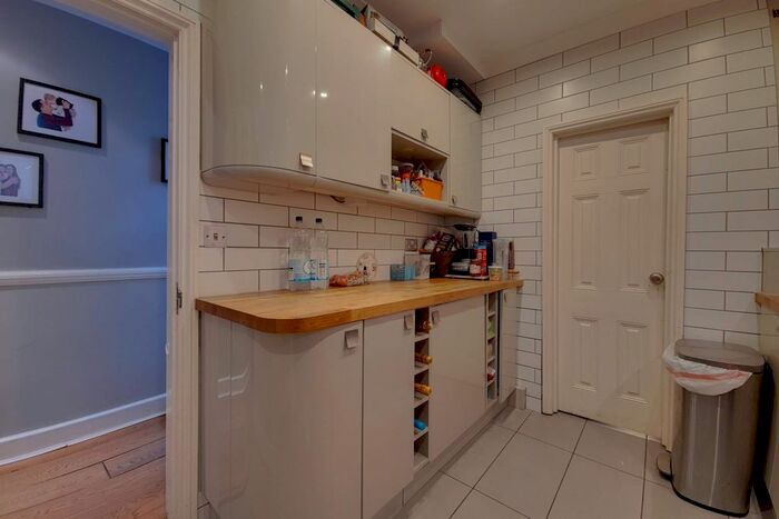 2 Bedroom Flat To Rent In Kidbrooke Park Road, Blackheath, London, SE3