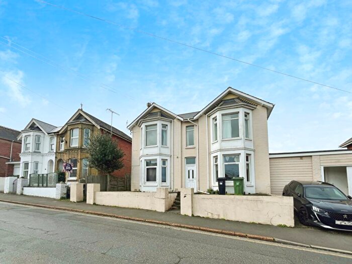 2 Bedroom Apartment To Rent In St Johns Road Shanklin, PO37