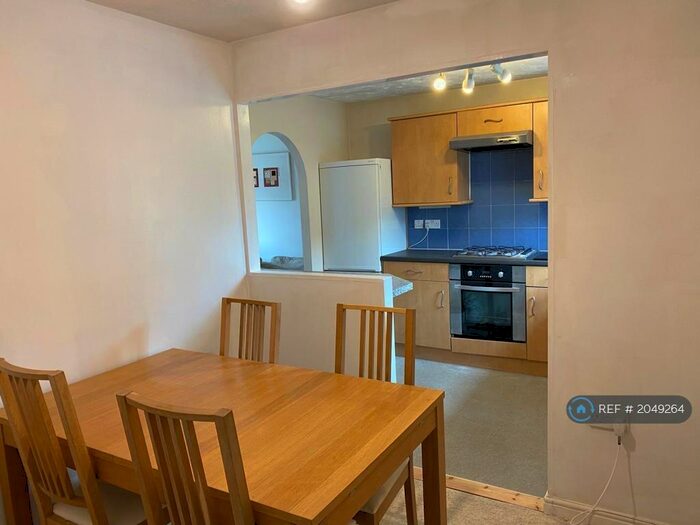 3 Bedroom Detached House To Rent In Jellicoe Avenue, Bristol, BS16