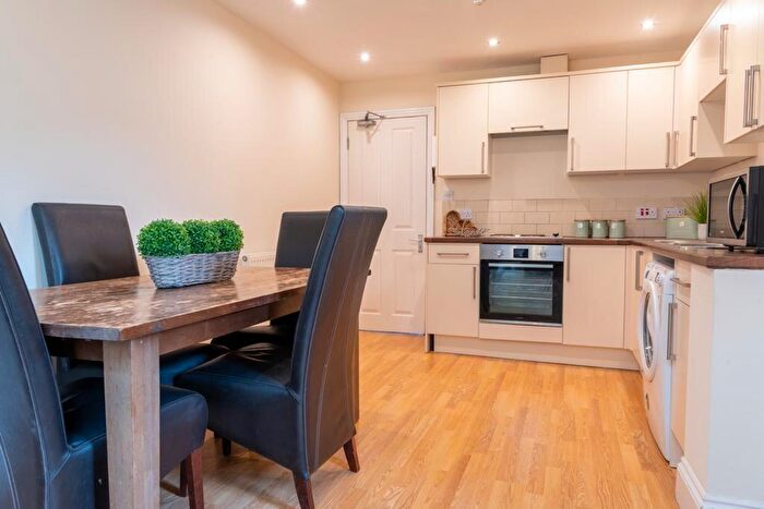 5 Bedroom Semi Detached House To Rent In Courtenay Street, Cheltenham, GL50