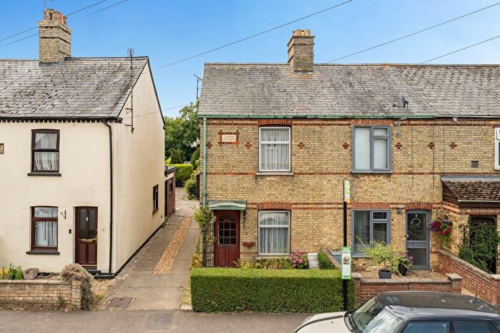 3 Bedroom Terraced House For Sale In Clifton Road, Henlow, SG16