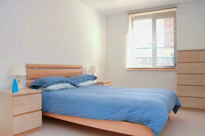 1 Bedroom Flat To Rent In Fairfield Road, Bow, London, E3