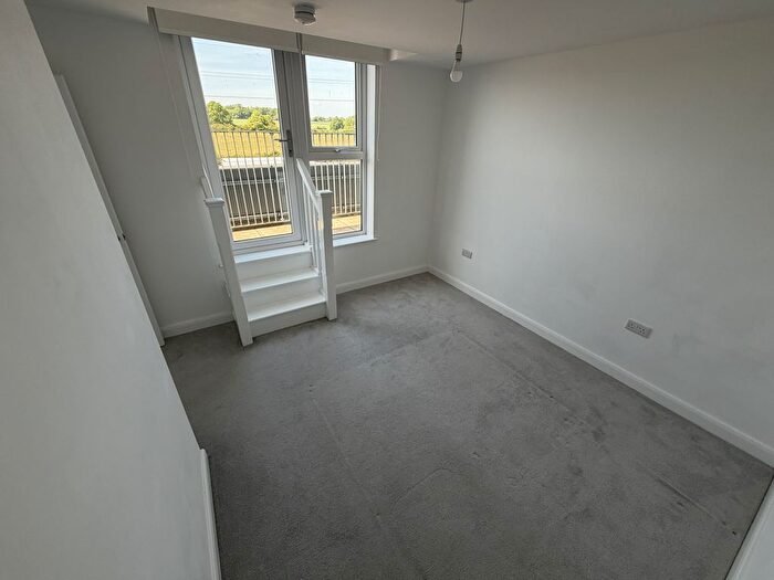1 Bedroom Flat To Rent In Gorse Road, Luton, LU1