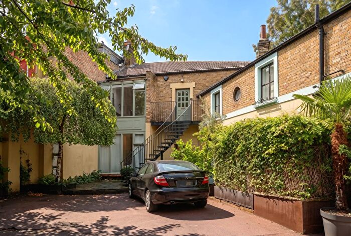 2 Bedroom Flat For Sale In Wilfred Owen Close, Wimbledon, London, SW19