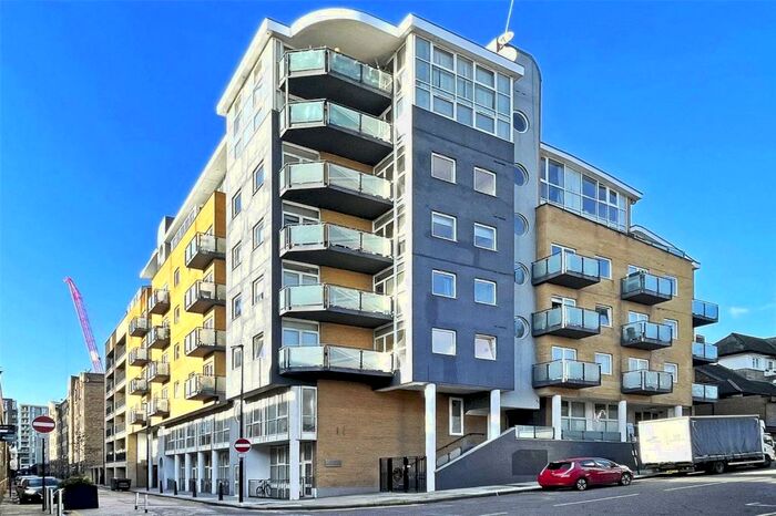 2 Bedroom Apartment To Rent In Artichoke Hill, London, E1W