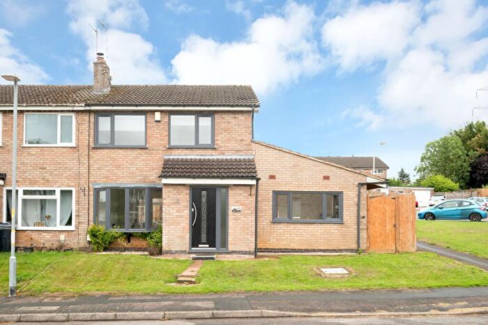 4 Bedroom Semi-Detached House To Rent In Hudson Close, Oakham, LE15