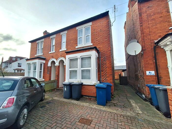 4 Bedroom House To Rent In Hardwick Grove, West Bridgford, NG2