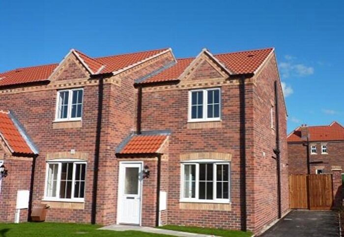 2 Bedroom End Of Terrace House To Rent In Thirsk Close, Market Rasen, LN8