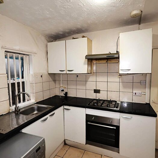 2 Bedroom Flat To Rent In Keppel Road, London, E6