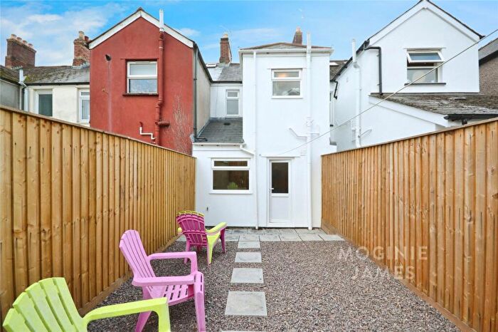 2 Bedroom Terraced House For Sale In Clifton Street, Adamsdown, Cardiff, CF24
