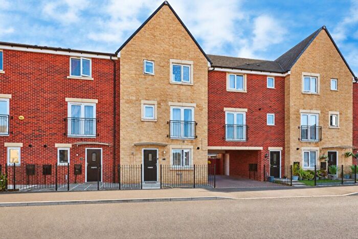 4 Bedroom Town House For Sale In Kentwell Road, Hampton Gardens, Peterborough, PE7