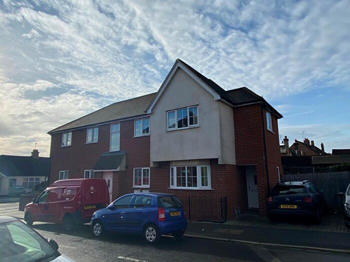2 Bedroom Flat To Rent In Cherry Garden Road, Maldon, Essex, CM9